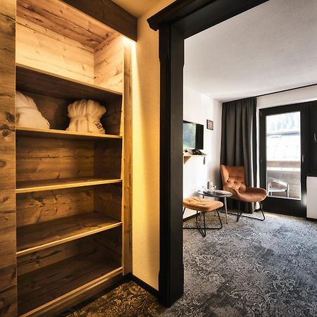 Berghotel Basur - Das Schihotel Am Arlberg Флирш Екстериор снимка