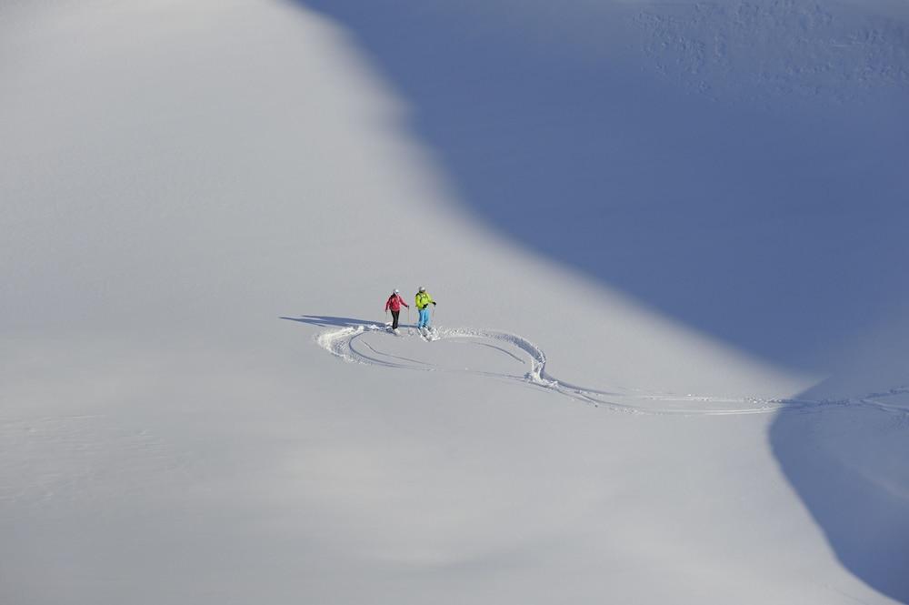 Berghotel Basur - Das Schihotel Am Arlberg Флирш Екстериор снимка