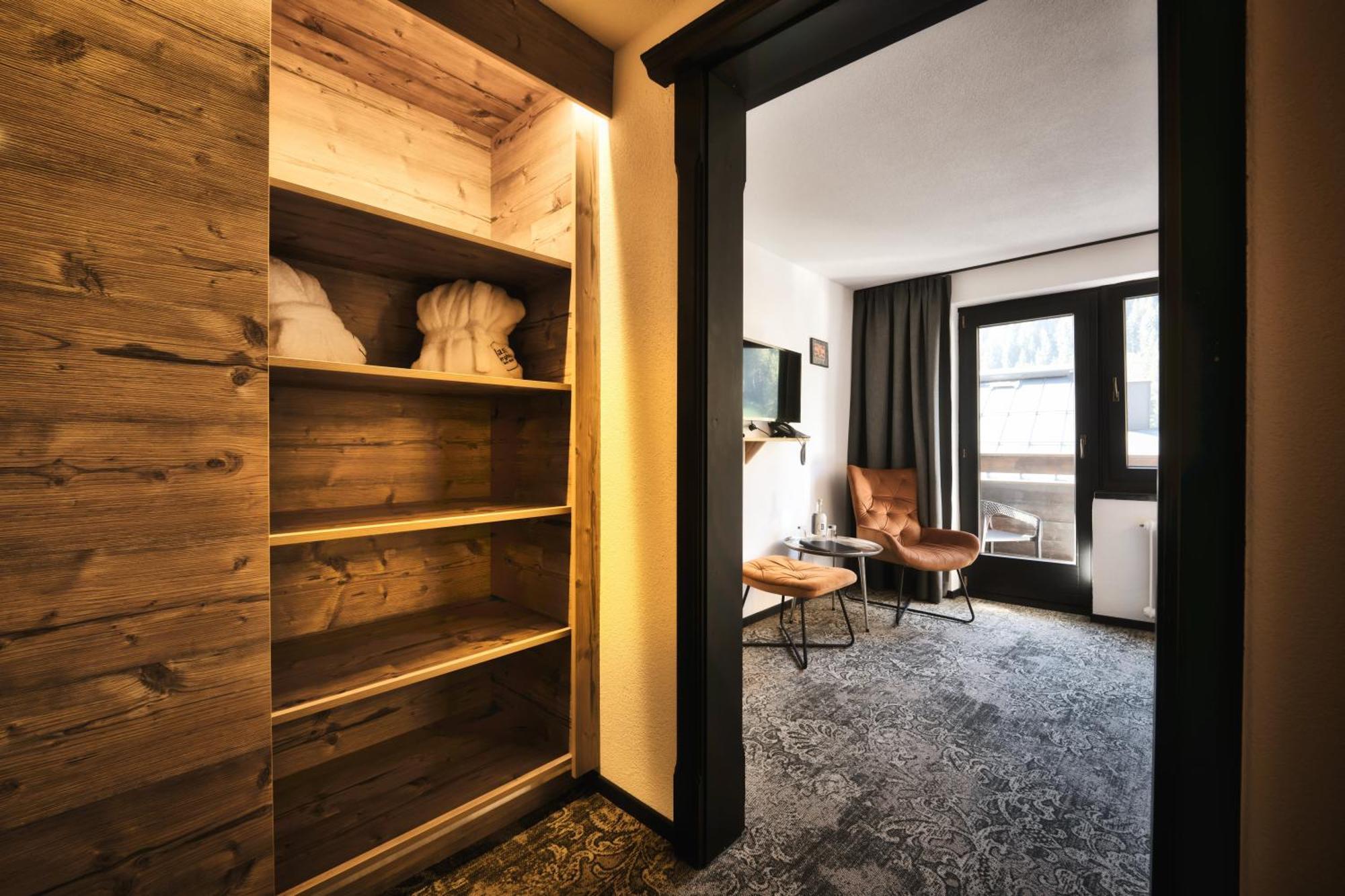 Berghotel Basur - Das Schihotel Am Arlberg Флирш Екстериор снимка