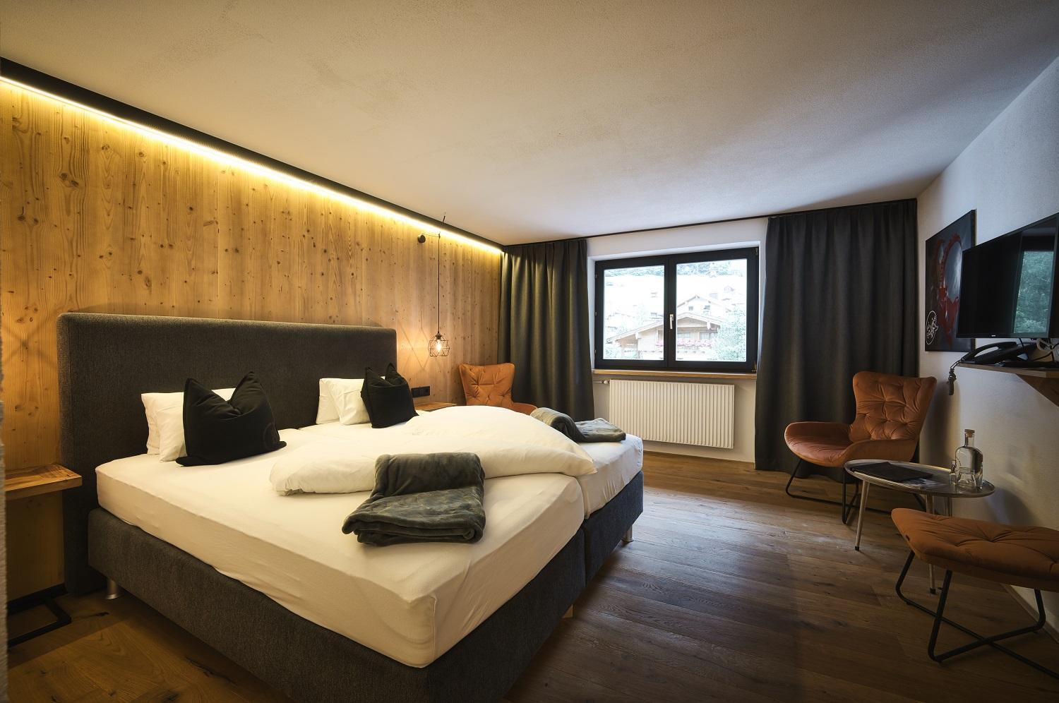 Berghotel Basur - Das Schihotel Am Arlberg Флирш Екстериор снимка